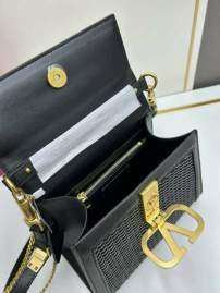 Picture of Valentino Handbags _SKUfw161504107fw